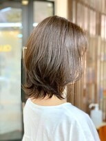 クオリス 上福岡店(QUALIS)&nbsp;大人可愛い/30代40代50代/外ハネ/レイヤーカット/小顔/ベージュ