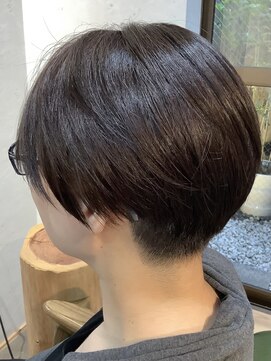 フロー(flow.) 刈り上げショート