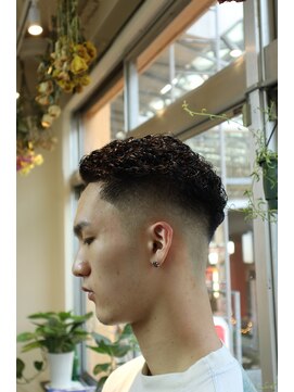 オーディナリーバーバープレース(Ordinary Barber Place) 高円寺/パーマ/スキンフェード
