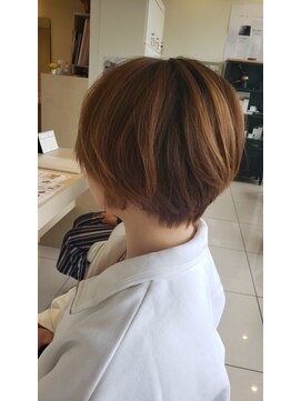 ルシードスタイルプラス(LUCIDO STYLE plus) 大人女性/髪質改善/白髪染め/ショート/大人ボブ/30代40代/四街道