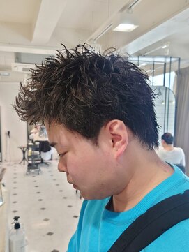 パール(PEAR+L) スパイキーピンパーマ 【麻生侑佑】