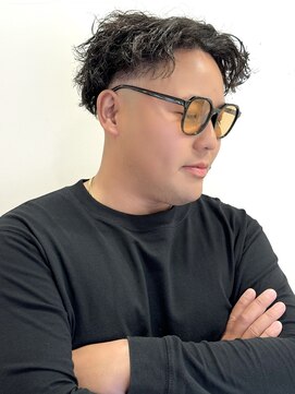 エルパティオ(EL PATIO) スキンフェード/ツイストパーマ