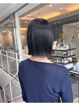 ザザ 高田馬場(ZA/ZA) 丸くならないボブ