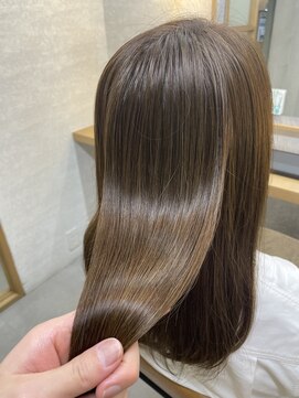 エマ 日吉(emma) 赤み抑えた王道＊アッシュベージュまろやか寒色ベージュ◎