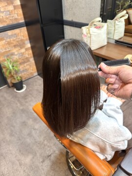 トレスト(TREST) サラ艶ストレートヘア