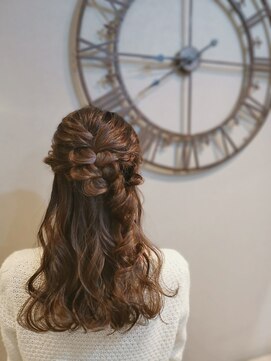 ヘアセットサロン ミント(Hair set salon MINT) アレンジハーフアップ