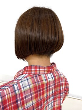 クオリス 上板橋店(QUALIS) 前下がりショートボブ/ツーブロック女子/ベージュ系ブラウン