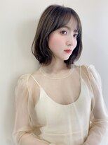 大人フェミニンくびれレイヤーミディ