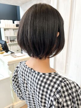 キャアリー(Caary) 福山美容室caary似合わせカット　耳掛けショートボブ