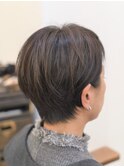 退色した毛先を軽さとして活かしたショートスタイル【お客様】