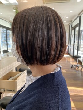アローズソワン(HELLO'S SOIN) 手ぐしでまとまるショートボブ