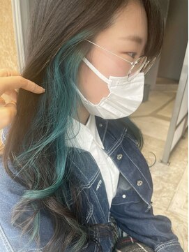 ビーヒアナウ 金沢県庁店(BE HERE NOW) 【イヤリングカラー×ピーコックグリーン】