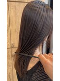 ツヤッツヤストレート×大人セミロング
