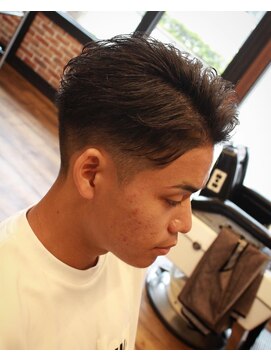 ピーキーズ 折尾店(Peaky's) Natural Back