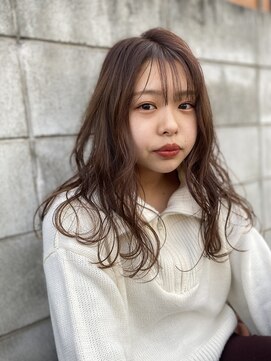 スタイル(STYLE) ブリーチなしカラー　ニュアンスカラー　ウェーブヘア