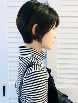 アンク(ank) 20代30代40代/小顔ショート/前下がり/ハンサムショート/