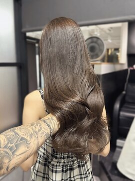 ロムーク 表参道(LOMKH) くすみベージュ