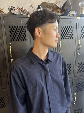 アチーブティルスマートサロン 豊川末広通店(achieve till Smart Salon) メンズカット刈り上げ爽やかフェードカット黒髪ニュアンスパーマ