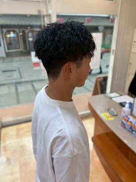 ヒラトヤ 肴町店 メンズツイストパーマ＊ツーブロック黒髪ショート20代30代