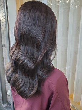 ベルタバイメルク(belta by merc.) 小顔ツヤ紫ミディアム12.21