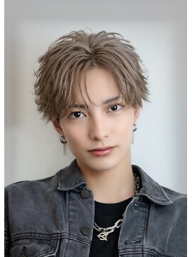 オーシャントーキョーウエスト 心斎橋 (OCEAN TOKYO WEST) フェザーパーマセンターパートショート