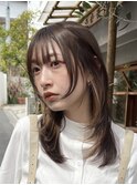 インナーカラーイヤリングカラーホワイトベージュ 下北沢