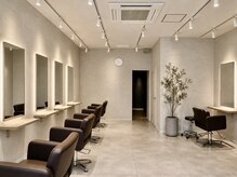 グロー(glow)の雰囲気（幅広い年代から人気のglow/落ち着いた雰囲気の店内）