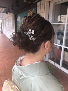 モアヘアー(MORE-HAIR) お着物アップ