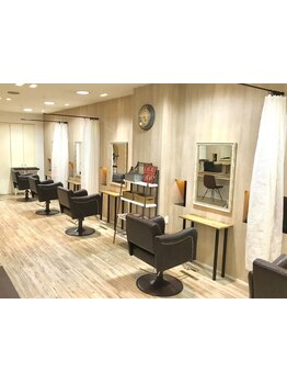 【八本松】美容師歴20年のオーナー夫婦サロン＊パーソナルに合わせたヘアデザイン、へアケアをご提案♪