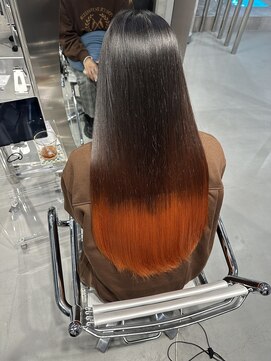 シー(shii..) 《shii.. /稲葉》#グラデーションカラー#アクリルオレンジ