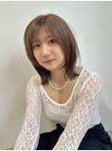 ベージュカラー