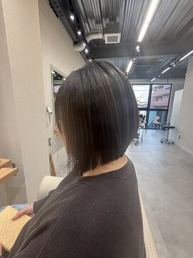 レディオ ザ イシン(LeDio the ISIN) 髪質改善/白髪染め/白髪ぼかし/縮毛正/ヘッドスパ 【星川】