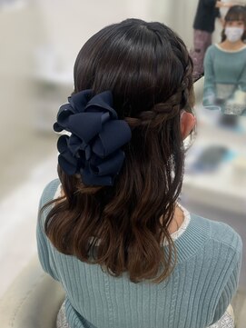 アイトーキョーエス 渋谷(AI TOKYO S) ハーフアップ/編み込み/ヘアセット/渋谷/リボンアレンジ/外巻き