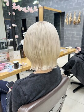 ラウル(Laulu) イメチェン/ピンクベージュ/アンブレラカラー/前髪/佐倉