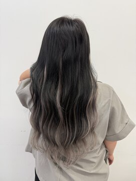 ロサ ファイブヘアー(Rosa..5Hair) シルバーグラデーションロング