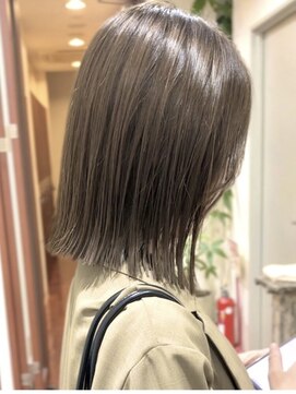 キアラ(Kchiara) 切りっぱなしボブ×ブリーチなしオリーブベージュ福岡Kchiara