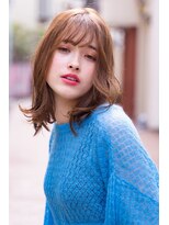 メーヴェ(Mowen) mowen 南堀江　ミルクティーベージュ×ゆる巻きミディアム