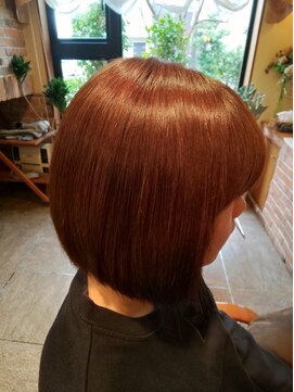 ヘアーアンドエステスタジオ モア ツヤツヤ☆大人かわいいショートボブ