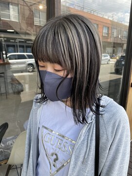 ノア(noa.) 『デザインカラー』シルバーベージュのサーフェスライツ