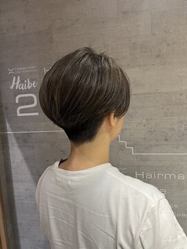 レザボアハイブ(reservoir Haibe) ハイライト刈り上げショート