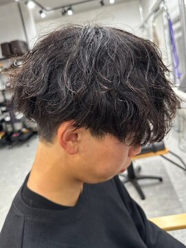 フゥ 宇都宮(FeU) 波巻きパーマメンズパーマメンズヘアツーブロックツイストパーマ