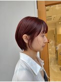 ローズレッド赤髪レッドヘアショートヘアマッシュショート渋谷駅