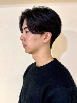 クレビアテン(CreBiA ten_) センターパート　ニュアンスパーマ　フェザーパーマ