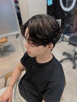 ジーナ 天神(Zina)&nbsp;毛流れセンターパート