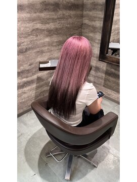 ヘアー ブランコ(hair Blanco) ルーツカラーピンク