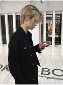 金髪センターパート