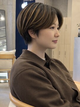 イミ(imi) 大人ボブ/ダークグレー/髪質改善/白髪ぼかし/ショートカット登戸