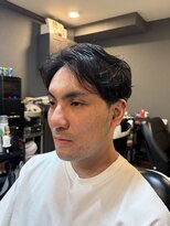 ザ ブライト バーバー(The BRIGHT BARBER)&nbsp;センターパート　ニュアンスパーマ