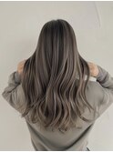 デザインカラーレイヤーカットウェットヘアオリーブベージュ白髪