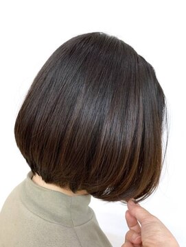 クオリス 上福岡店(QUALIS) 前下がりボブ/小顔/ダークカラー/ツヤ髪/髪質改善/40代50代60代